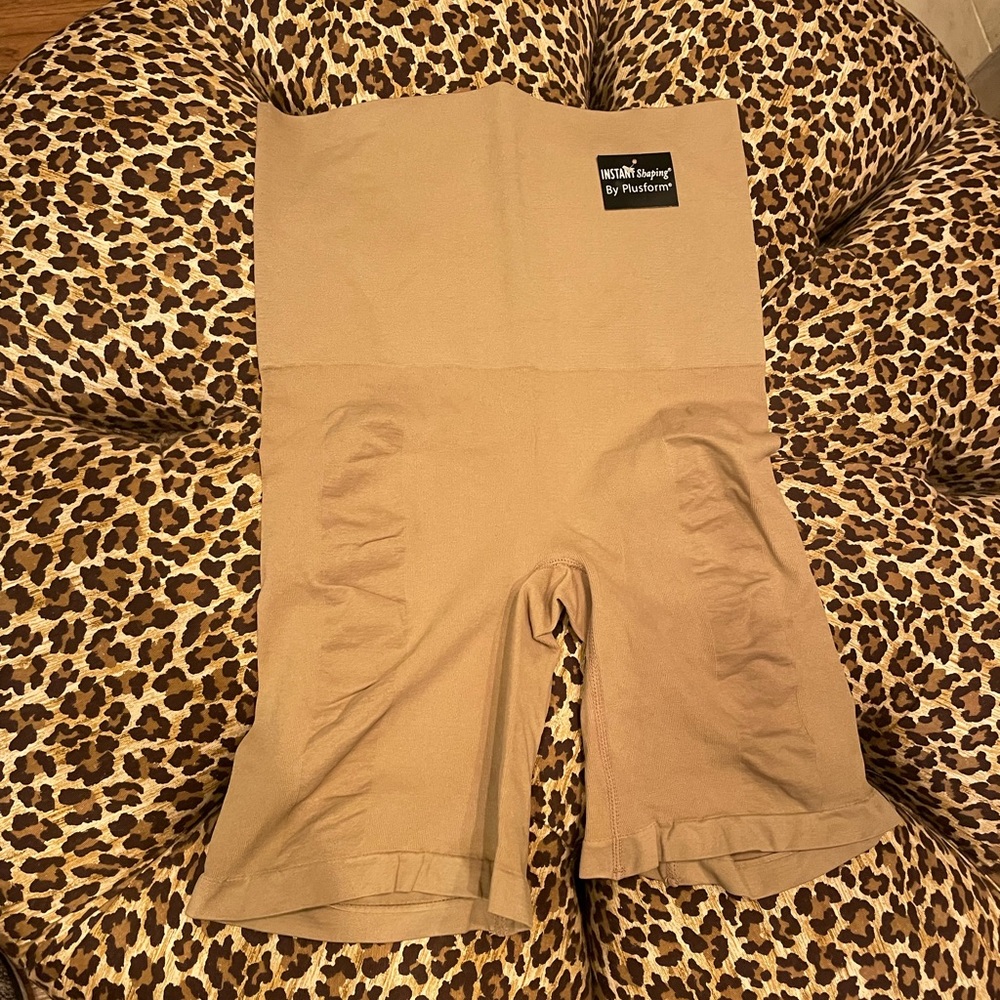 NWT Instant Shaping Women's Plus Size Hi Waist Long Leg, Nude, Size 1X